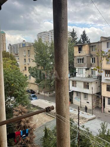 Satılır 2 otaqlı köhnə tikili 31 m², Elmlər Akademiyası m., photo 7 from 9