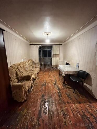 Сдаётся 2-комн. вторичка 50 м², м. Нефтчиляр, photo 1 from 9