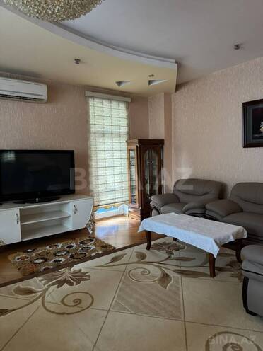 Сдаётся 3-комн. новостройка 137 м², м. Низами, photo 6 from 21