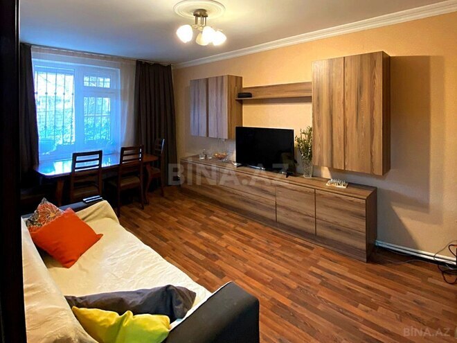 Продаётся 2-комн. вторичка 55 м², Ясамальский р., photo 4 from 24