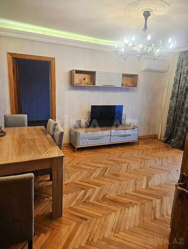 İcarəyə verilir 3 otaqlı köhnə tikili 90 m², Elmlər Akademiyası m., photo 3 from 11