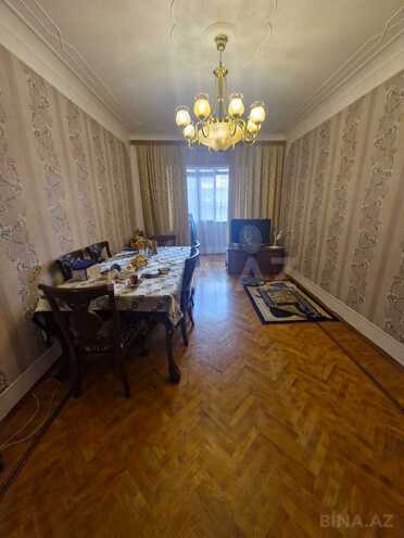 Satılır 2 otaqlı köhnə tikili 65 m², Gənclik m., photo 3 from 17