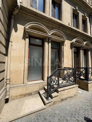 Сдаётся 3-комн. офис 100 м², Насиминский  р., photo 1 from 11