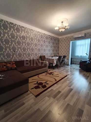 Продаётся 2-комн. вторичка 65 м², м. Ази Асланов, photo 3 from 17