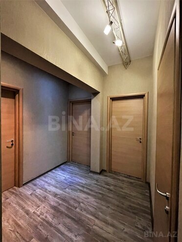 İcarəyə verilir 4 otaqlı yeni tikili 210 m², 28 May m., photo 14 from 20