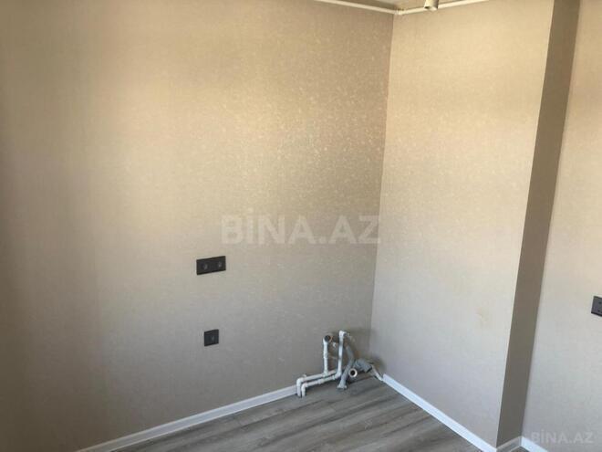 Продаётся 2-комн. вторичка 65 м², м. Ази Асланов, photo 9 from 13