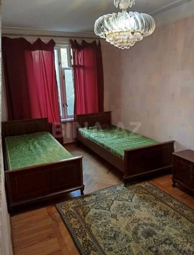 Satılır 2 otaqlı köhnə tikili 60 m², Elmlər Akademiyası m., photo 4 from 11