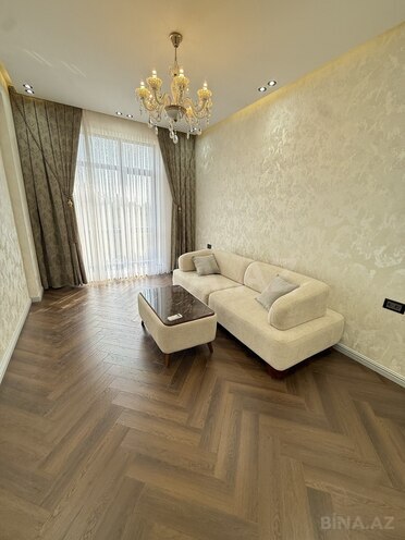 Продаётся 2-комн. новостройка 55 м², м. Кара Караев, photo 1 from 14