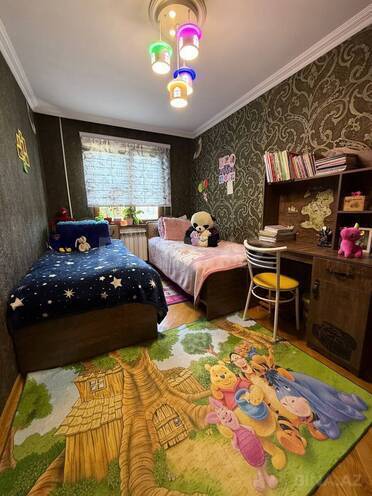Продаётся 4-комн. вторичка 92 м², м. Нефтчиляр, photo 7 from 14