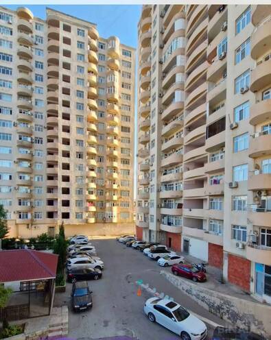 Продаётся 3-комн. новостройка 105 м², м. Ази Асланов, photo 1 from 19