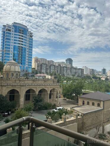 İcarəyə verilir 5 otaqlı yeni tikili 200 m², İçəri Şəhər m., photo 13 from 32