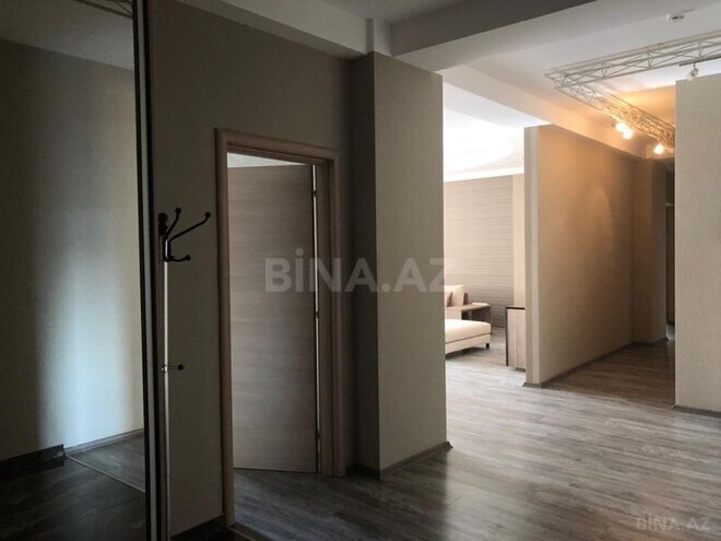 İcarəyə verilir 4 otaqlı yeni tikili 200 m², 28 May m., photo 4 from 10
