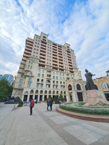 Сдаётся 3-комн. новостройка 160 м², м. Сахил, photo 1 from 28