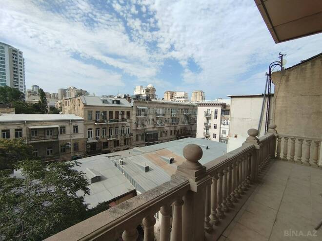 Сдаётся 3-комн. новостройка 160 м², м. Сахил, photo 5 from 28
