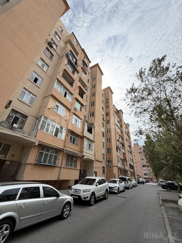 Satılır 2 otaqlı köhnə tikili 60 m², Qaraçuxur q., photo 1 from 20