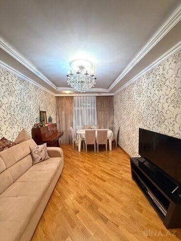 Продаётся 2-комн. вторичка 80 м², м. Ахмедлы, photo 1 from 15