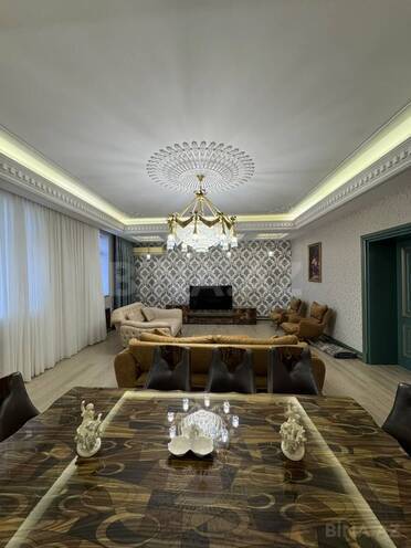 Satılır 7 otaqlı həyət evi/bağ evi 500 m², Novxanı q., photo 6 from 32