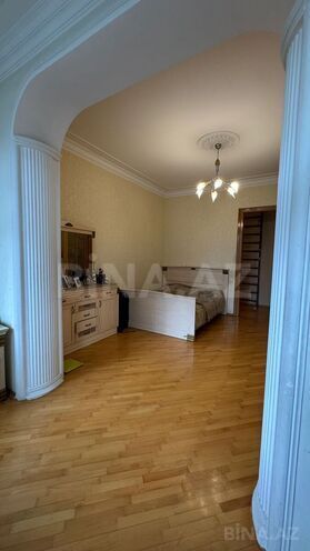 Satılır 2 otaqlı köhnə tikili 60 m², Nəsimi r., photo 3 from 8