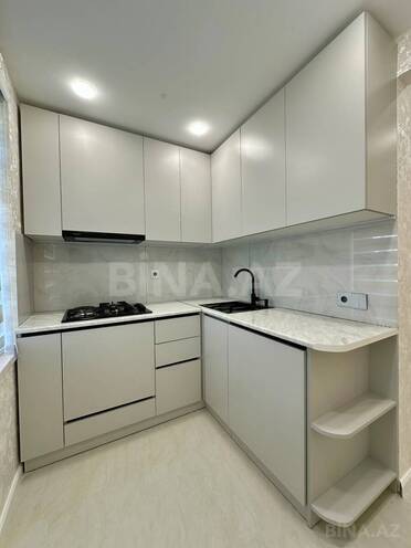 Satılır 2 otaqlı köhnə tikili 65 m², Qara Qarayev m., photo 6 from 9