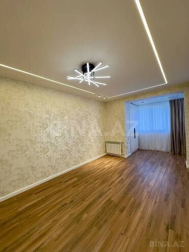 Satılır 2 otaqlı köhnə tikili 65 m², Qara Qarayev m., photo 1 from 9