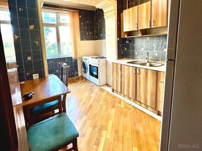 Продаётся 2-комн. вторичка 60 м², м. Нефтчиляр, photo 18 from 20