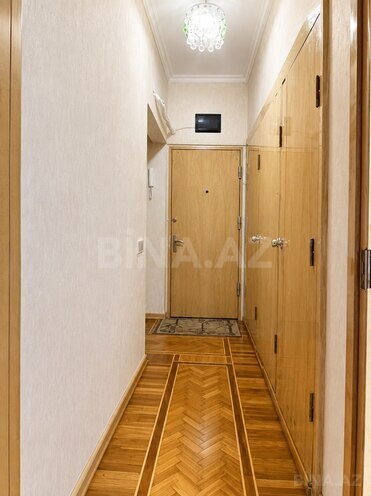 Satılır 2 otaqlı köhnə tikili 68 m², Nəsimi m., photo 7 from 10