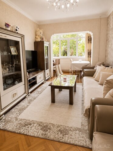 Satılır 2 otaqlı köhnə tikili 68 m², Nəsimi m., photo 1 from 10