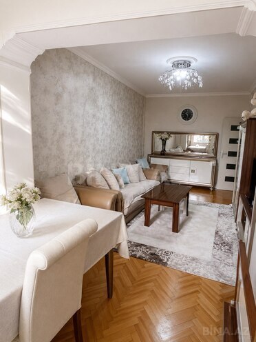Satılır 2 otaqlı köhnə tikili 68 m², Nəsimi m., photo 3 from 10