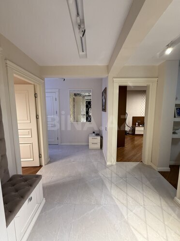 Продаётся 3-комн. вторичка 80 м², м. Ази Асланов, photo 17 from 21