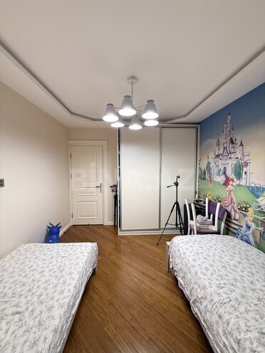 Продаётся 3-комн. вторичка 80 м², м. Ази Асланов, photo 10 from 21
