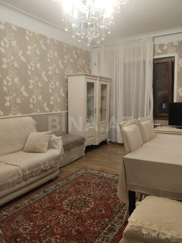 Satılır 5 otaqlı köhnə tikili 120 m², Xalqlar Dostluğu m., photo 13 from 24