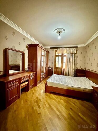Продаётся 2-комн. вторичка 60 м², м. Нефтчиляр, photo 1 from 20