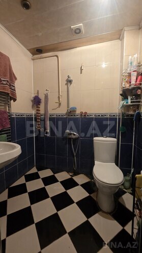 Satılır 2 otaqlı köhnə tikili 60 m², İnşaatçılar m., photo 15 from 20