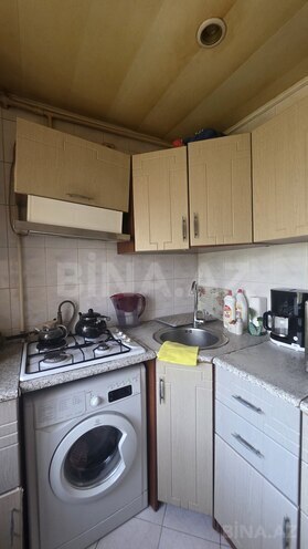 Satılır 2 otaqlı köhnə tikili 60 m², İnşaatçılar m., photo 12 from 20