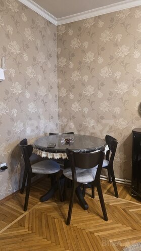 Satılır 2 otaqlı köhnə tikili 60 m², İnşaatçılar m., photo 5 from 20