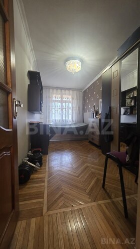 Satılır 2 otaqlı köhnə tikili 60 m², İnşaatçılar m., photo 7 from 20