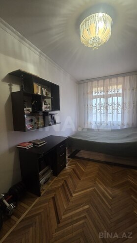 Satılır 2 otaqlı köhnə tikili 60 m², İnşaatçılar m., photo 8 from 20