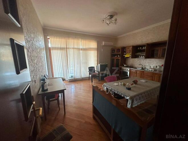 Satılır 8 otaqlı həyət evi/bağ evi 500 m², Novxanı q., photo 3 from 30