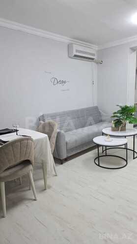 Сдаётся 2-комн. вторичка 70 м², м. Элмляр Академиясы, photo 1 from 9