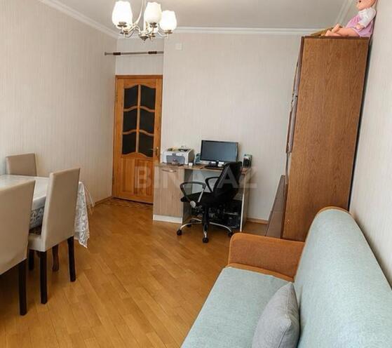 Продаётся 2-комн. вторичка 45 м², м. Ази Асланов, photo 4 from 11
