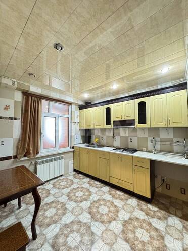 Продаётся 3-комн. вторичка 80 м², м. Иншаатчылар, photo 10 from 16