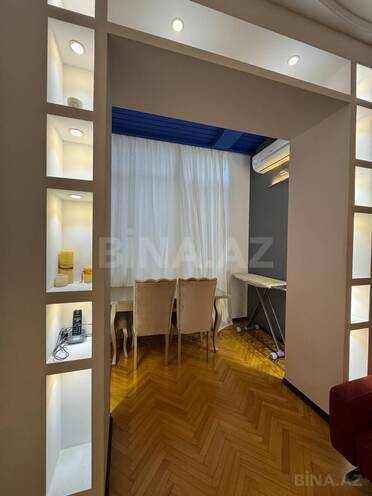 Продаётся 2-комн. вторичка 65 м², м. Элмляр Академиясы, photo 6 from 17