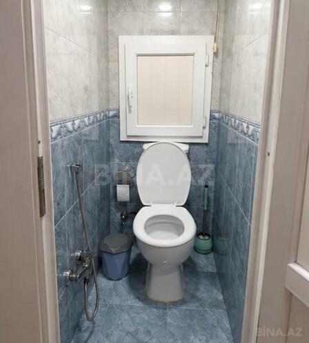 Продаётся 2-комн. вторичка 65 м², м. Ази Асланов, photo 8 from 11
