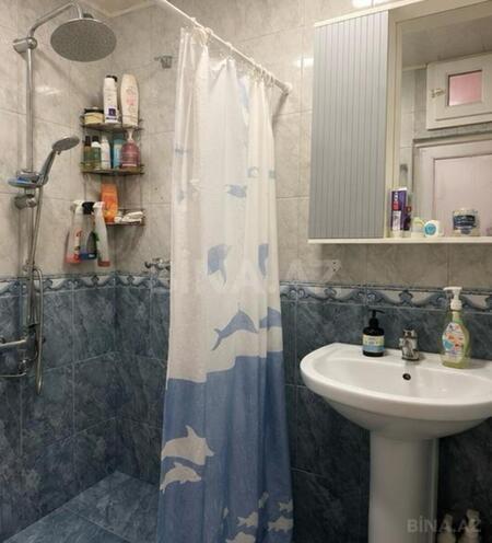 Продаётся 2-комн. вторичка 65 м², м. Ази Асланов, photo 9 from 11