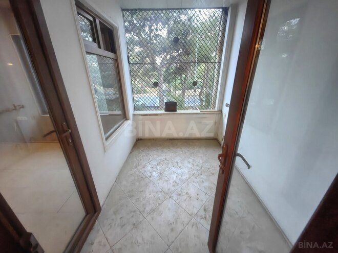 Продаётся 3-комн. вторичка 92 м², Ясамальский р., photo 13 from 28