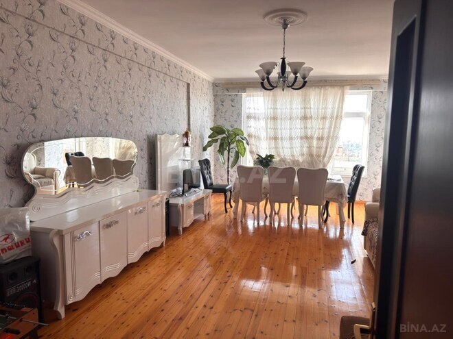 Сдаётся 3-комн. новостройка 145 м², м. Нефтчиляр, photo 1 from 11