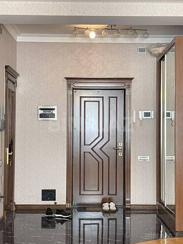 Сдаётся 2-комн. новостройка 86 м², м. 8 ноября, photo 17 from 28