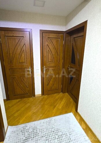 Satılır 5 otaqlı köhnə tikili 110 m², Xalqlar Dostluğu m., photo 13 from 32