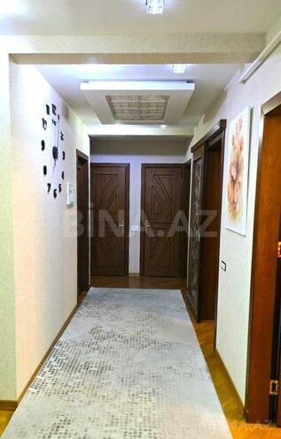 Satılır 5 otaqlı köhnə tikili 110 m², Xalqlar Dostluğu m., photo 12 from 32