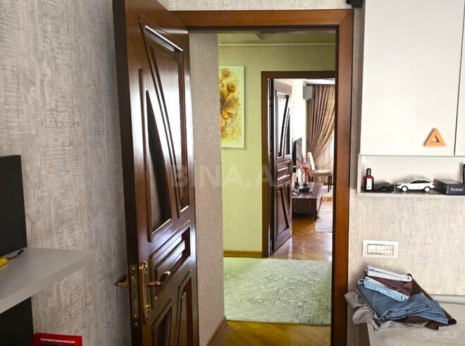 Satılır 5 otaqlı köhnə tikili 110 m², Xalqlar Dostluğu m., photo 20 from 32